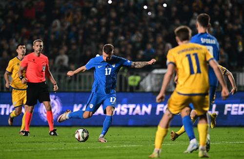 कजाकिस्तान बनाम स्लोवेनिया