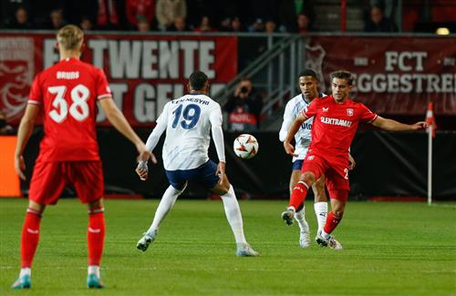 ट्वेंटे बनाम फेनरबाश