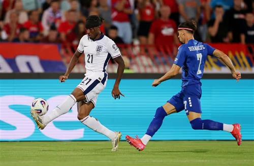 सर्बिया बनाम इंग्लैंड