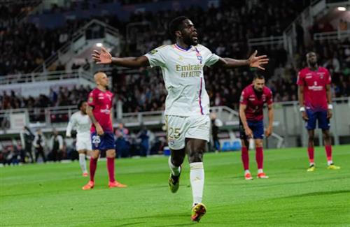 क्लेरमोंट बनाम ल्योन