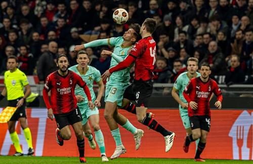 एसी मिलान बनाम स्लाविया प्राग