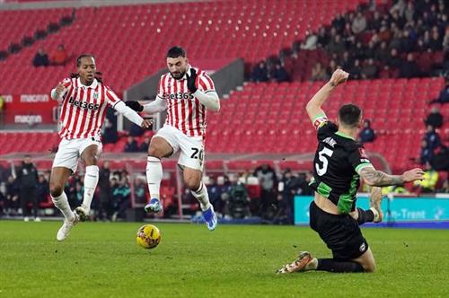 स्टोक सिटी बनाम ब्राइटन