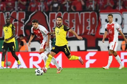 रॉटरवाइस एसेन बनाम बोरुसिया डॉर्टमुंड