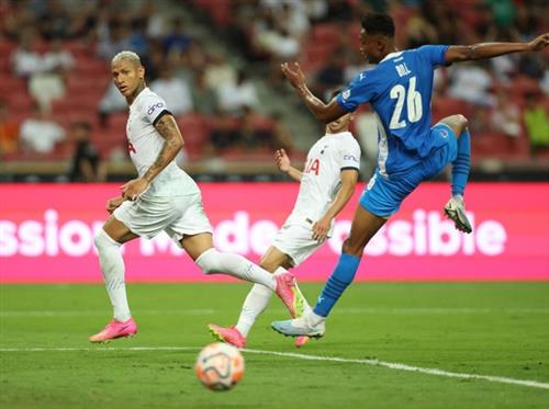 लायंस मेरिनर्स बनाम टोटेनहम हॉटस्पर