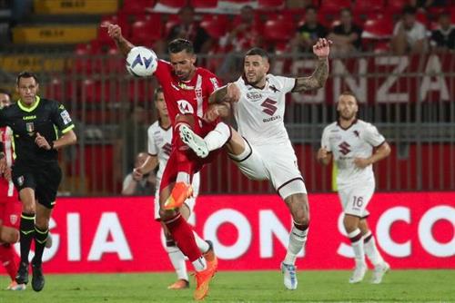 ट्यूरिन बनाम मोंज़ा