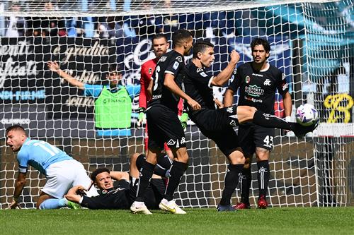 स्पेज़िया बनाम मोंज़ा