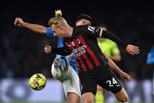 एसी मिलान बनाम नेपोली