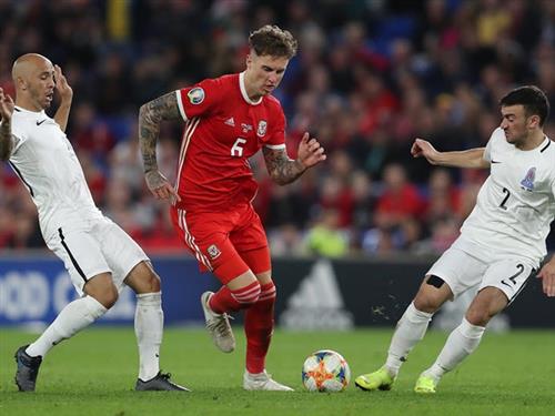 वेल्स बनाम लातविया