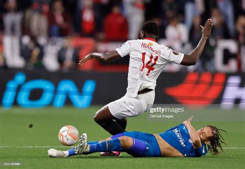 सेविला बनाम पीएसवी आइंडहोवन