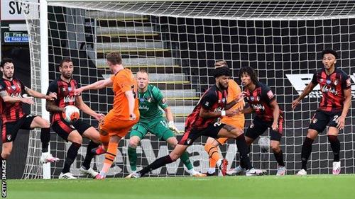 बोर्नमाउथ बनाम न्यूकैसल