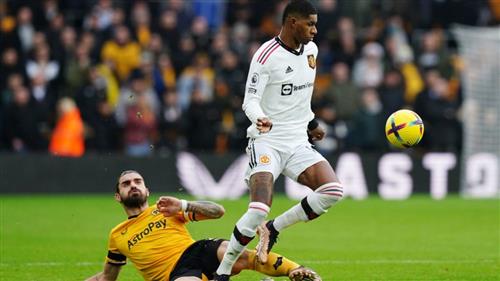 वॉल्व्स बनाम मैनचेस्टर यूनाइटेड