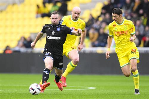 नैनटेस बनाम ऑक्सरे