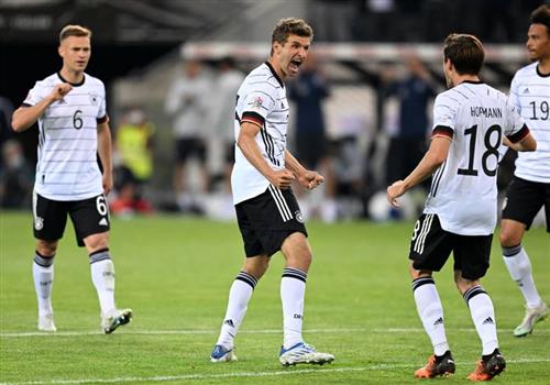 जर्मनी बनाम जापान