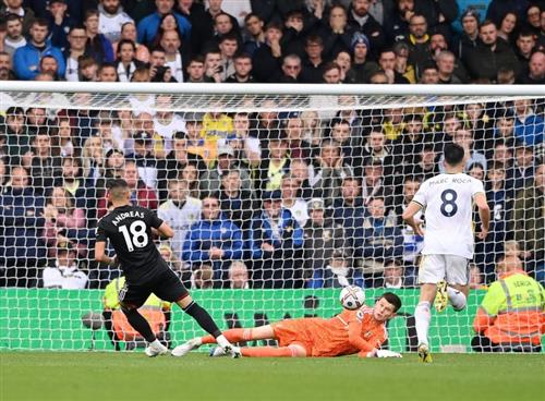 लीड्स यूनाइटेड बनाम फ़ुलहम