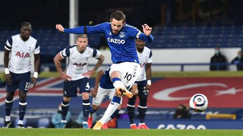 टोटेनहम हॉटस्पर बनाम एवर्टन