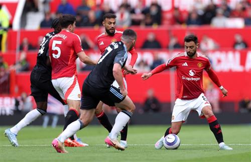 मैनचेस्टर यूनाइटेड बनाम एस्टन विला