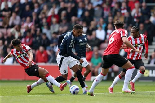 साउथेम्प्टन बनाम एस्टन विला