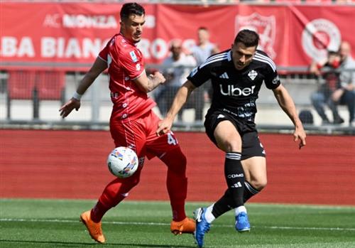 मोंज़ा बनाम कोमो