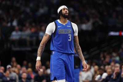 दूसरा हाफ सुस्त! मोटी भौंहों ने 9 में से 19 शूटिंग, 13 रिबाउंड, 4 सहायता और 2 ब्लॉक पर 27 अंक बनाए।