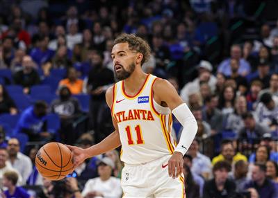 ट्राई यंग ने 25+6 के अंतिम क्वार्टर में 11 अंक बनाए, जिससे हॉक्स ने दूर के खेल में उलटफेर पूरा कर लिया।