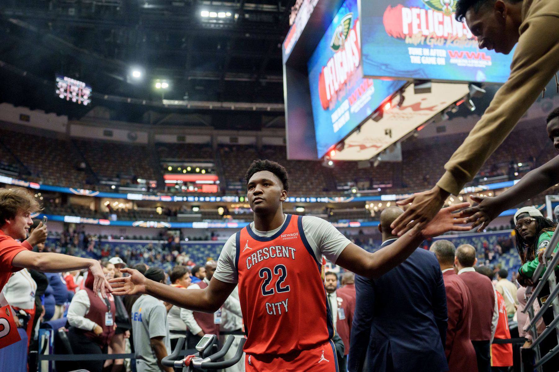 ज़िया लियान और यांग हेन्सन के बीच मारपीट का आदान-प्रदान हुआ! पेलिकन नंबर 13 पिक क्विन का सीज़न का सबसे मजबूत खेल था