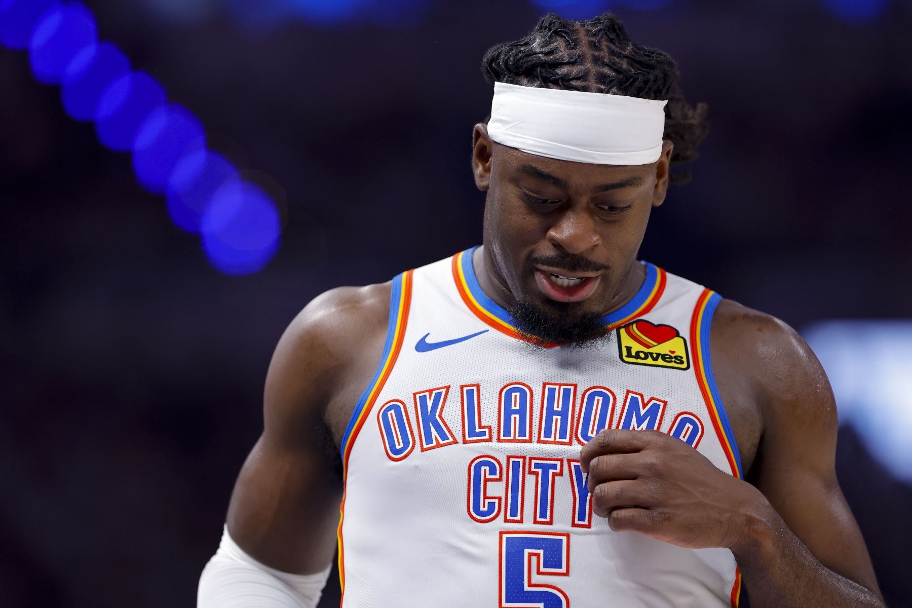 कल थंडर के बैक-टू-बैक गेम में हॉर्नेट घायल हो गए हैं: डॉर्ट को संदिग्ध में अपग्रेड कर दिया गया है, और 5 लोग अनुपस्थित हैं।